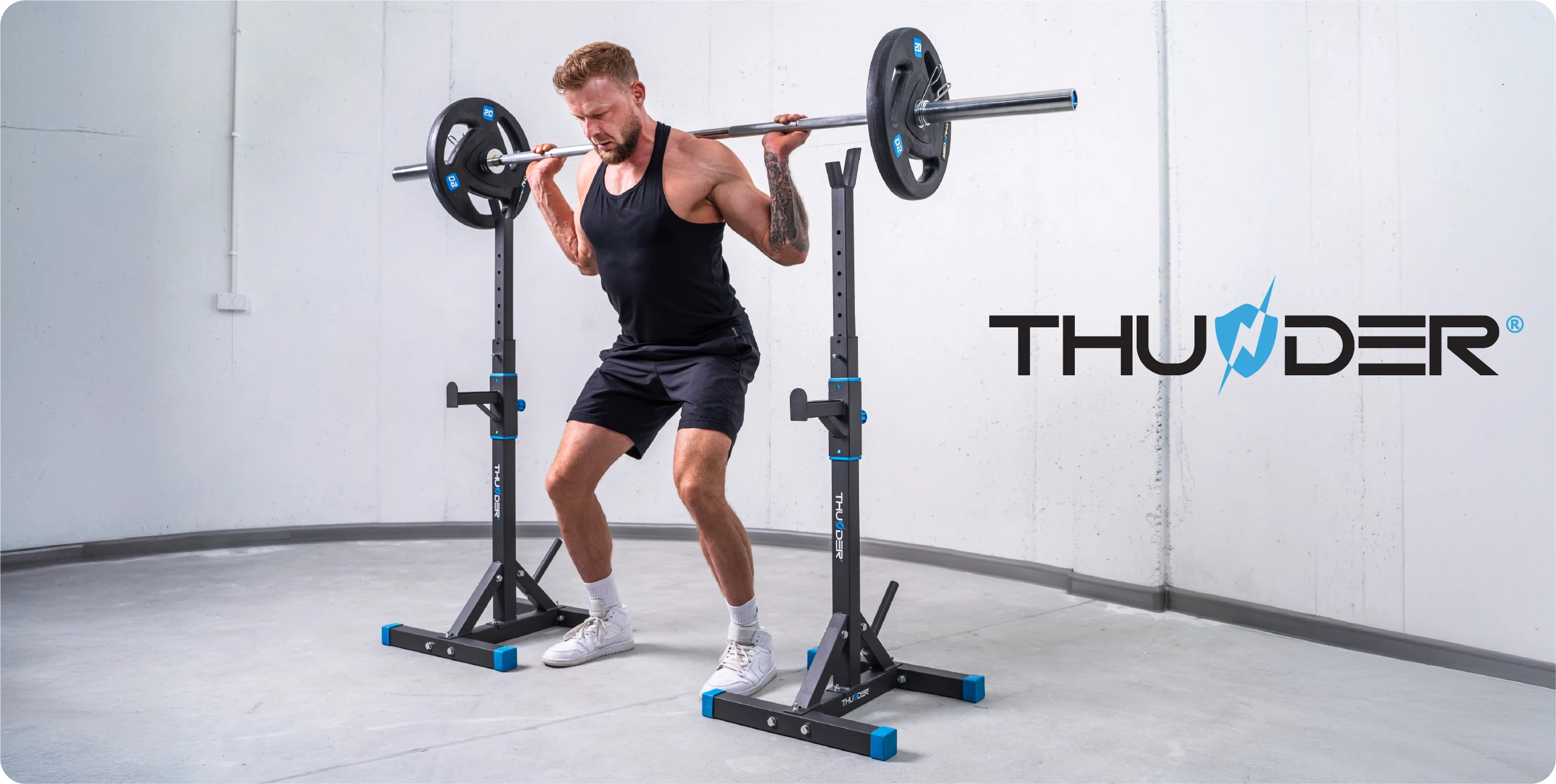 THUNDER PRESA Stands