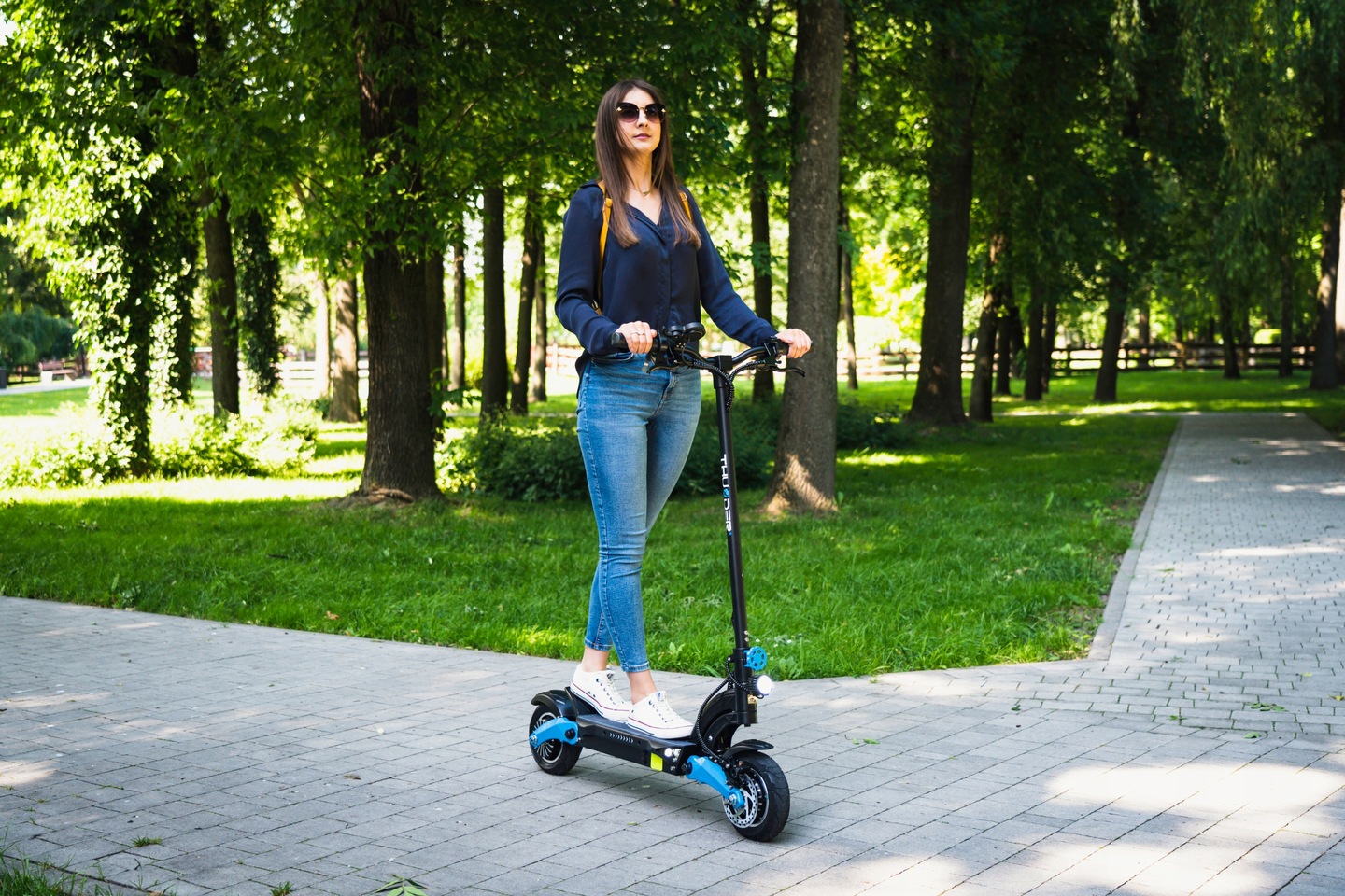 THUNDER Flux-10Ah Electric Scooter