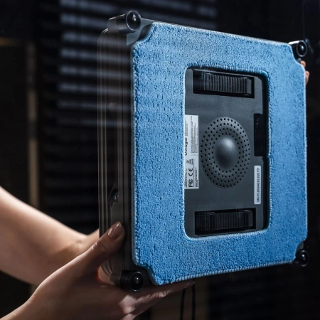 ROBOWAY RW-5 PRO window cleaning robot